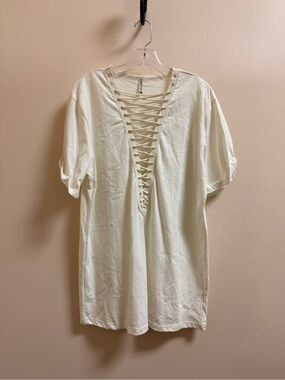 Emma & Sam Cream Lace-Up V-Neck Short Sleeve Top